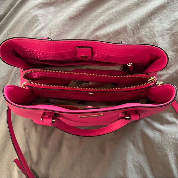 🌺 Kate Spade Satchel 🌺 - Picture 3 of 8
